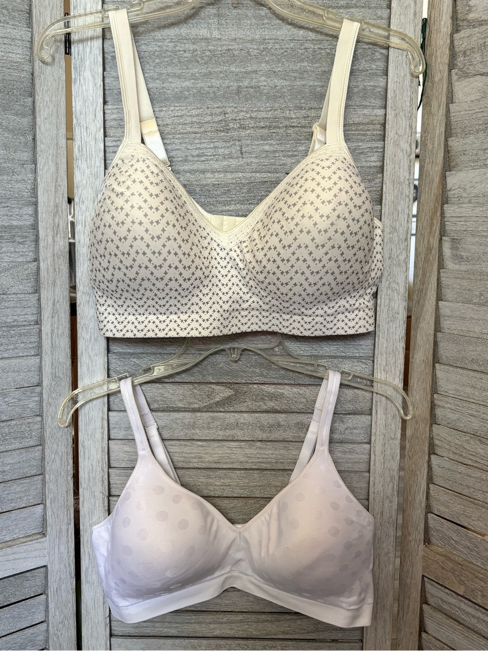 Set of 2 HANES T-shirt Bras SZ 2XL White Swiss Dot & Cream/Gray Cool Wicking